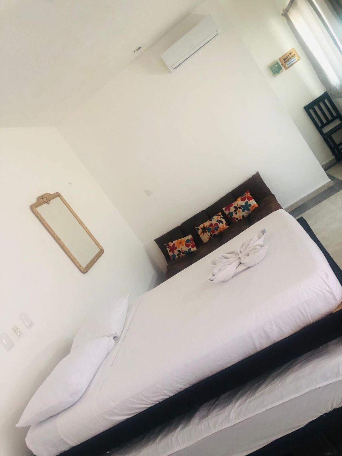Easy Hotel Playa del Carmen Dış mekan fotoğraf